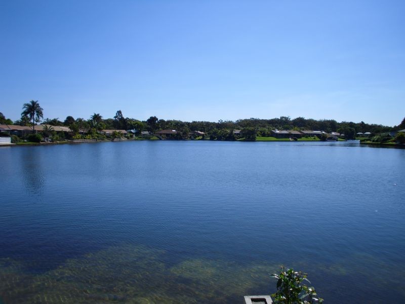 2/17 Kangaroo Avenue, Coombabah QLD 4216