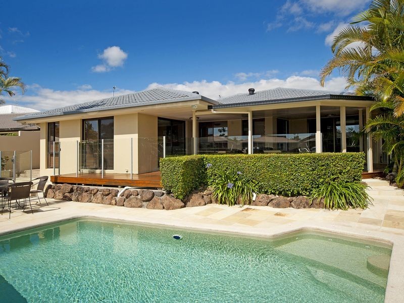 5 Seabreeze Street, Paradise Point QLD 4216
