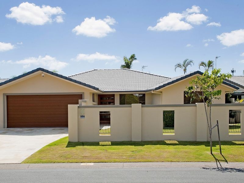 5 Seabreeze Street, Paradise Point QLD 4216