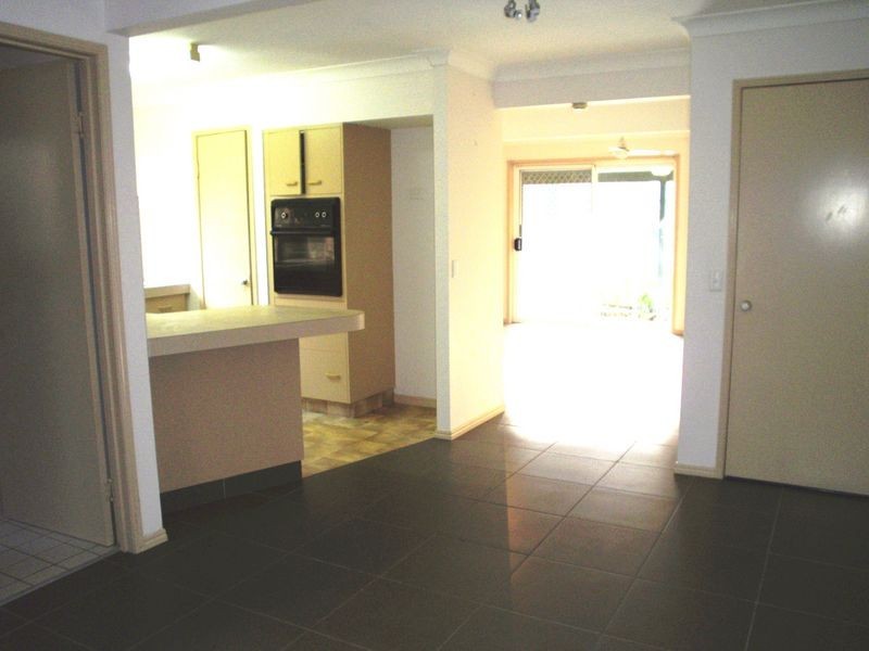 10/31 McMillian Street, Labrador QLD 4215