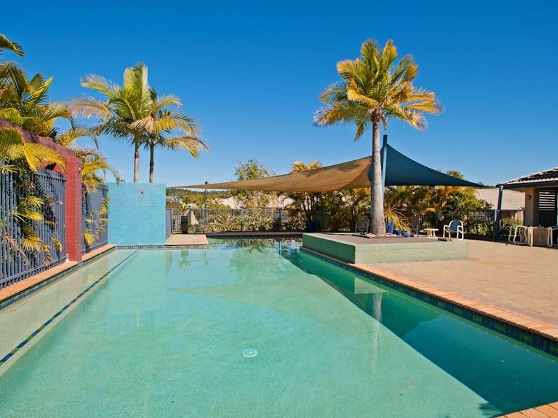 15/1 Archipelago Street, Pacific Pines QLD 4211