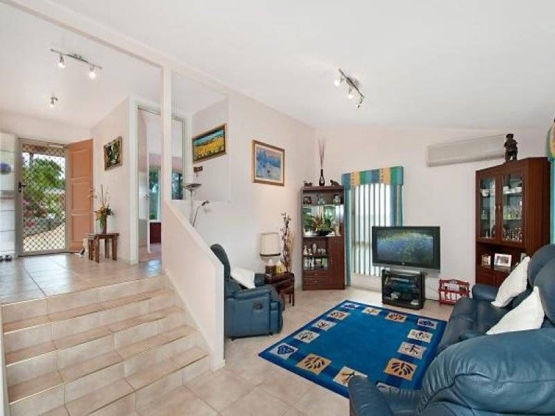 7 Erindale Court, Helensvale QLD 4212