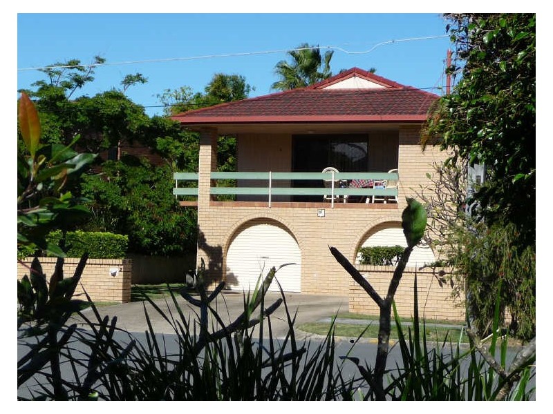 16 Howard Street, Runaway Bay QLD 4216