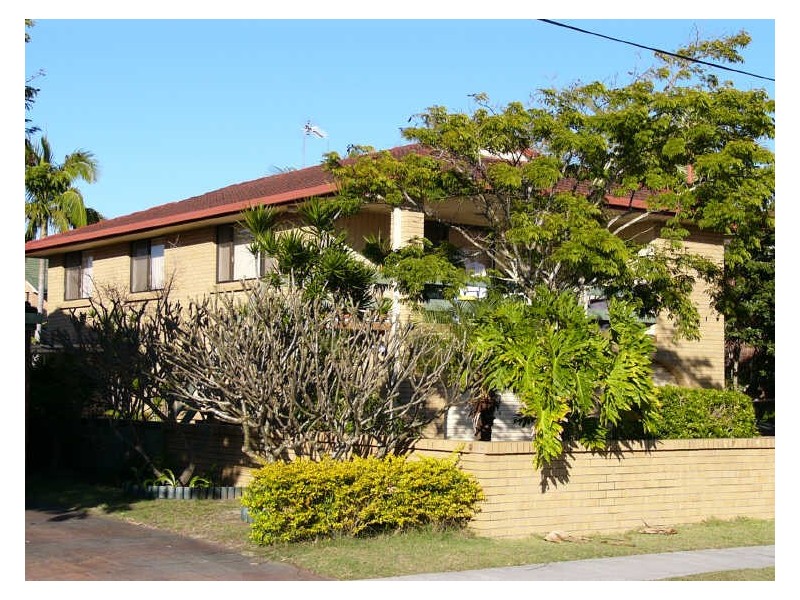 16 Howard Street, Runaway Bay QLD 4216