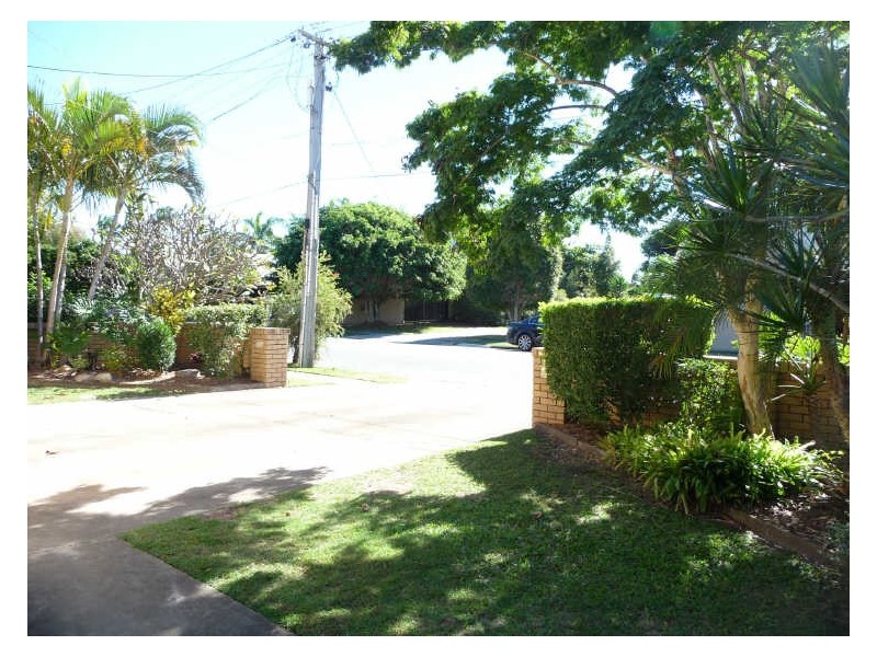 16 Howard Street, Runaway Bay QLD 4216