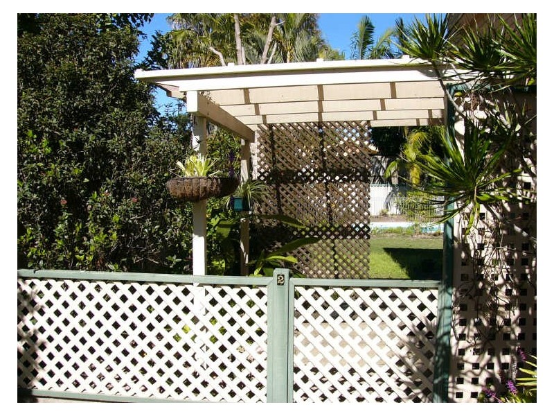 16 Howard Street, Runaway Bay QLD 4216