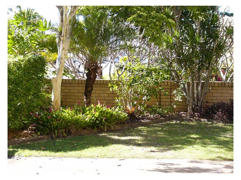 16 Howard Street, Runaway Bay QLD 4216