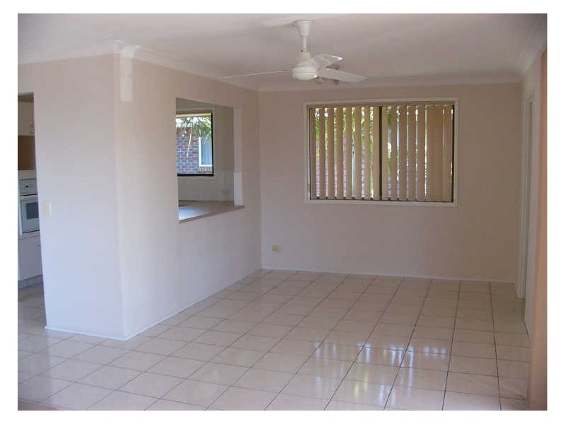 16 Howard Street, Runaway Bay QLD 4216