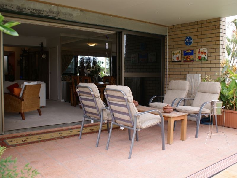 9/112 Bayview Street, Runaway Bay QLD 4216