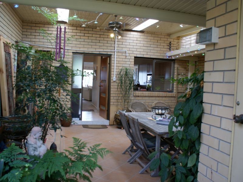 9/112 Bayview Street, Runaway Bay QLD 4216