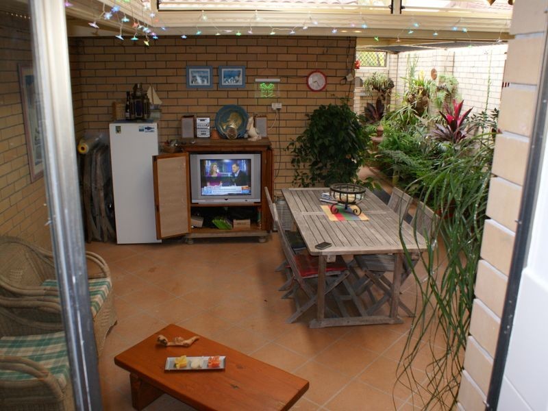 9/112 Bayview Street, Runaway Bay QLD 4216