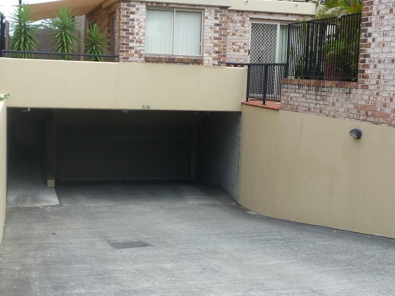 6/14 Spendelove Street, Southport QLD 4215