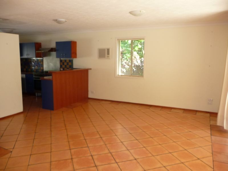 3/469 Pine Ridge Road, Coombabah QLD 4216