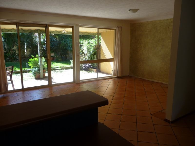 3/469 Pine Ridge Road, Coombabah QLD 4216