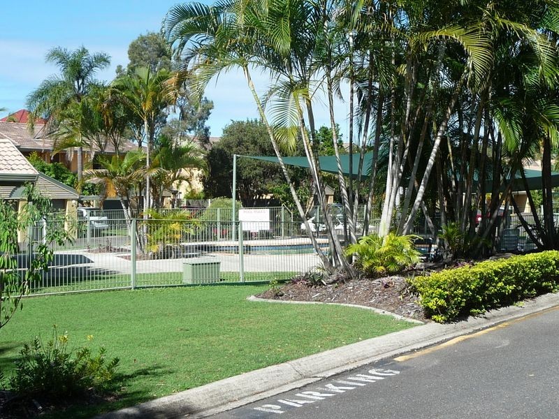 3/469 Pine Ridge Road, Coombabah QLD 4216