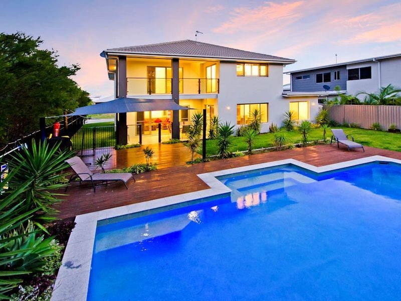 36 Rhodium Crescent, Hope Island QLD 4212
