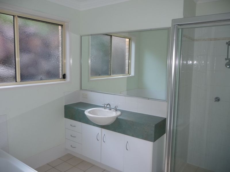 13 Stromlo Court, Pacific Pines QLD 4211