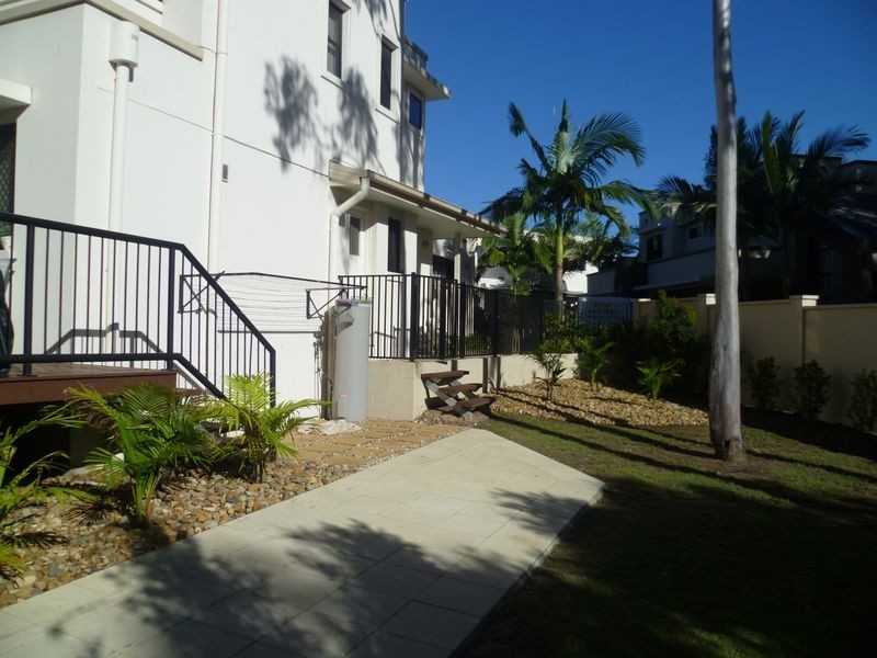 14/368 Pine Ridge Road, Coombabah QLD 4216