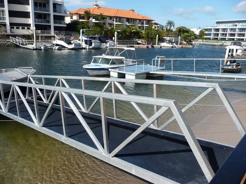 3/79 Bayview Street, Runaway Bay QLD 4216