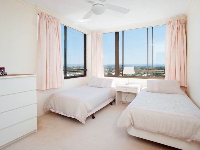 37/316 Marine Parade, Labrador QLD 4215