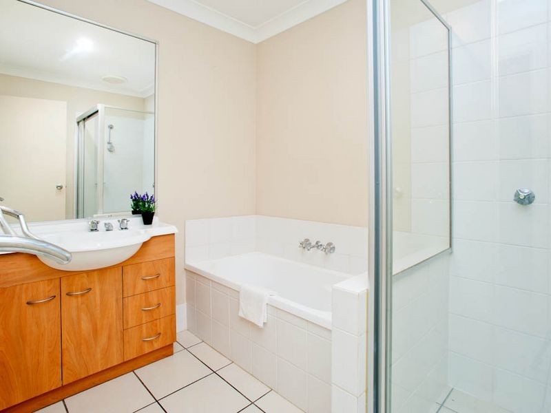 153/590 Pine Ridge Road, Coombabah QLD 4216