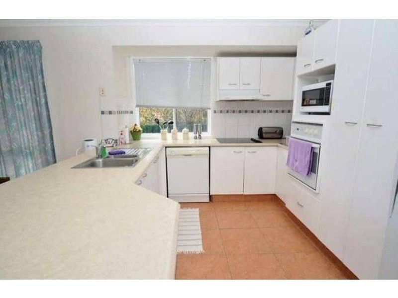 32 Daintree Drive, Parkwood QLD 4214