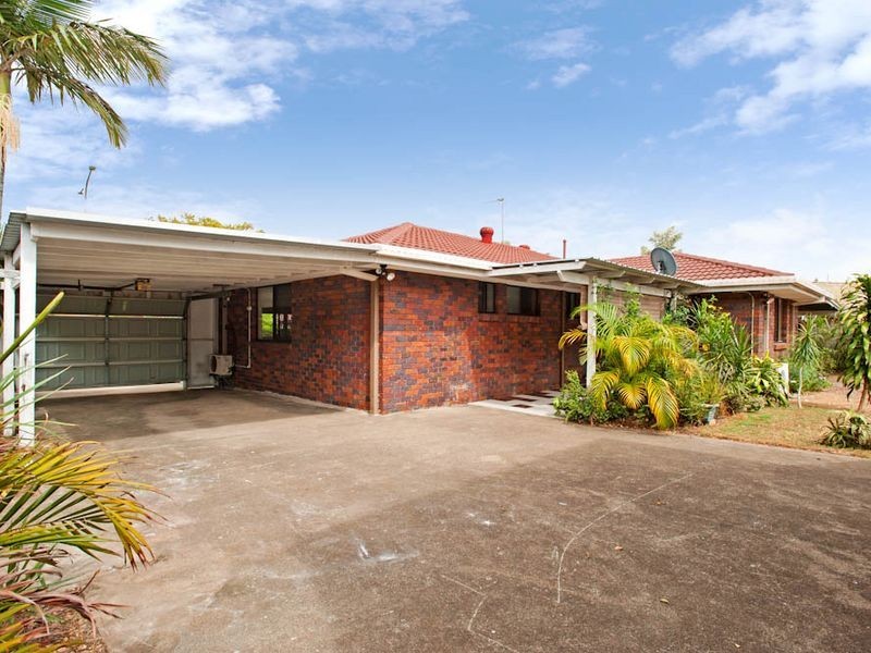 77 Oxley Drive, Paradise Point QLD 4216