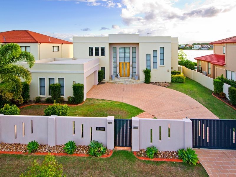 89 Edinburgh Road, Benowa QLD 4217