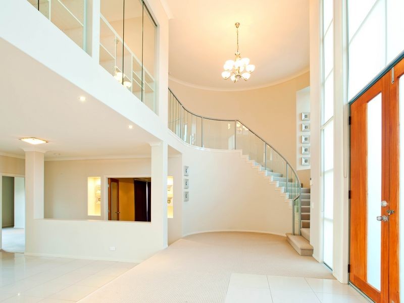 89 Edinburgh Road, Benowa QLD 4217