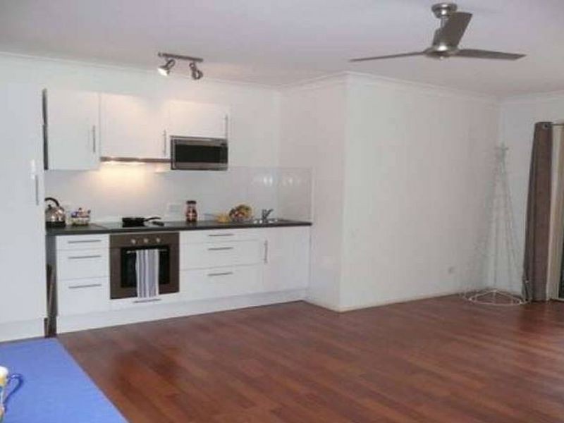 25 Lefroy Drive (Streetside), Coombabah QLD 4216