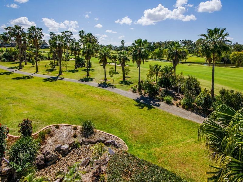 5202 Marine Drive West, Sanctuary Cove QLD 4212