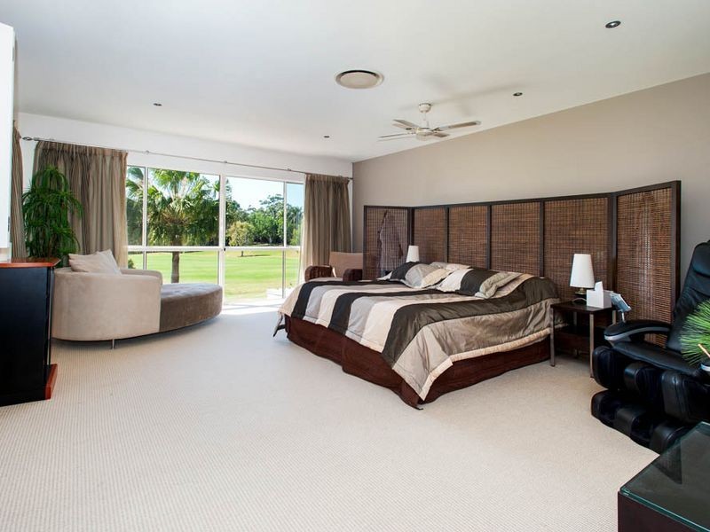 5202 Marine Drive West, Sanctuary Cove QLD 4212