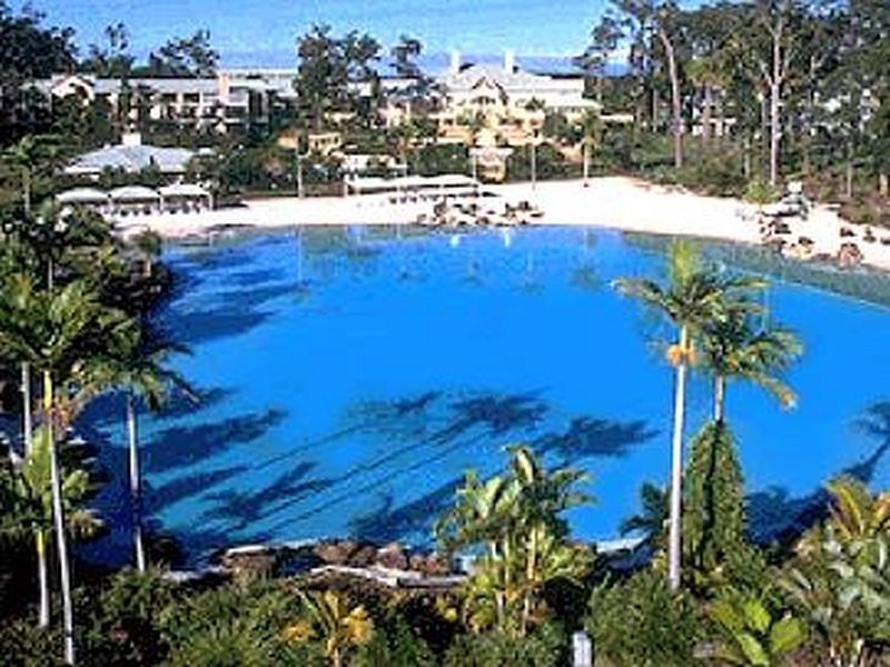 5202 Marine Drive West, Sanctuary Cove QLD 4212