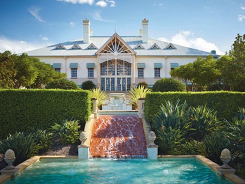 5202 Marine Drive West, Sanctuary Cove QLD 4212