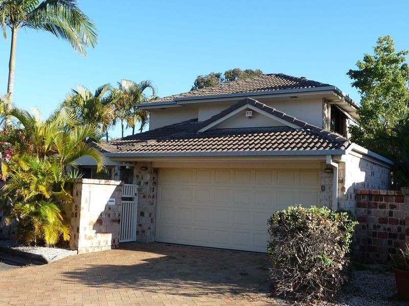 4 THYME COURT, Runaway Bay QLD 4216