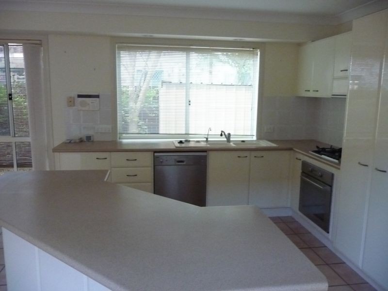 4 THYME COURT, Runaway Bay QLD 4216