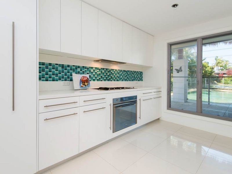 25 Karema Crescent, Runaway Bay QLD 4216