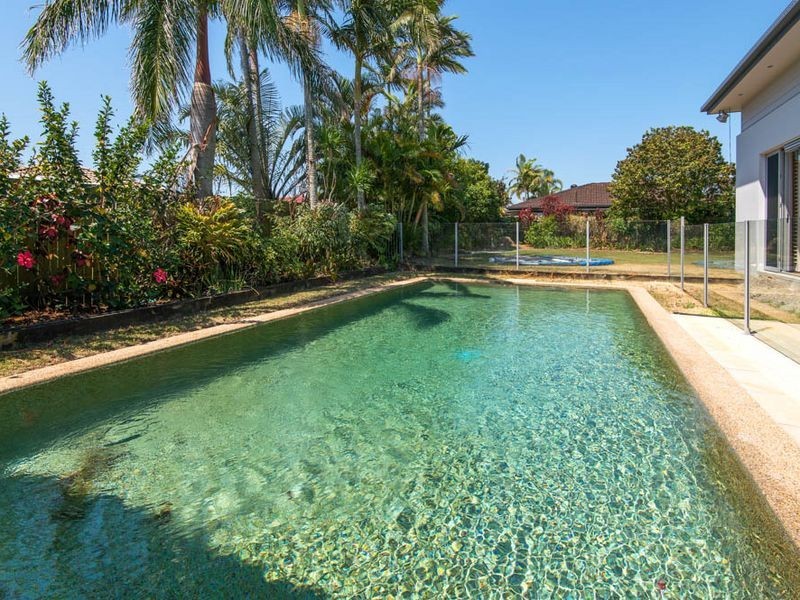 25 Karema Crescent, Runaway Bay QLD 4216