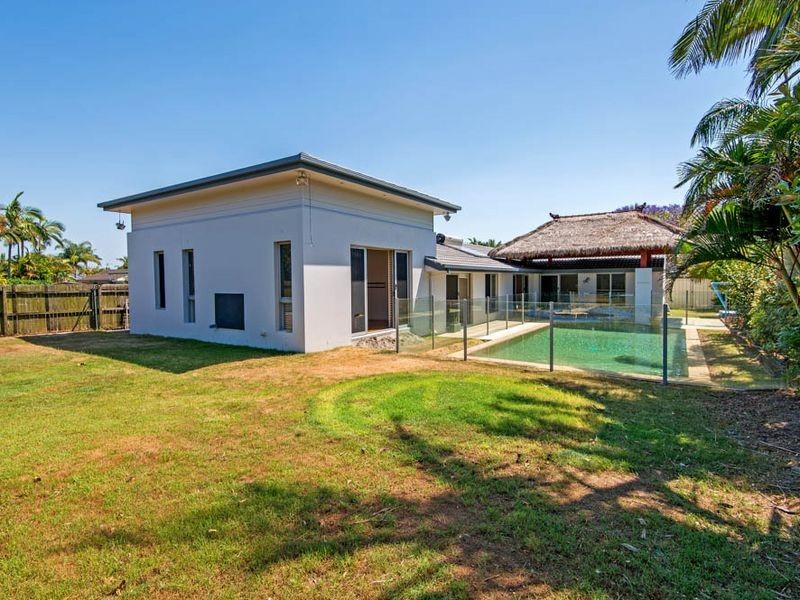 25 Karema Crescent, Runaway Bay QLD 4216