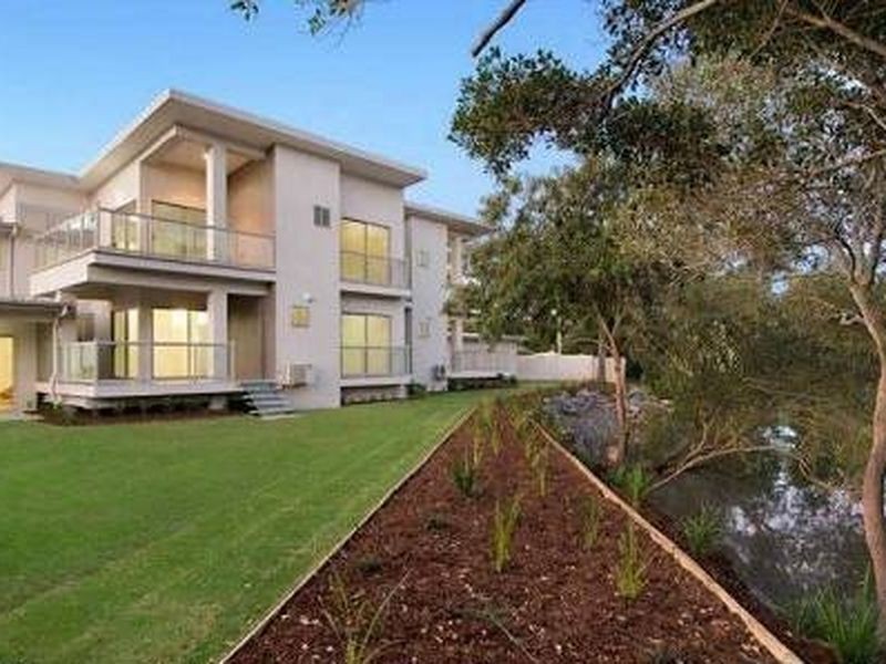 3/38 Worendo Street, Southport QLD 4215