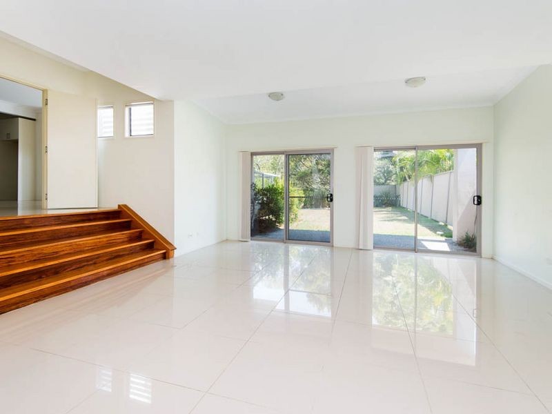 3/38 Worendo Street, Southport QLD 4215