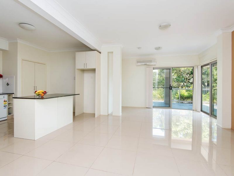 3/38 Worendo Street, Southport QLD 4215