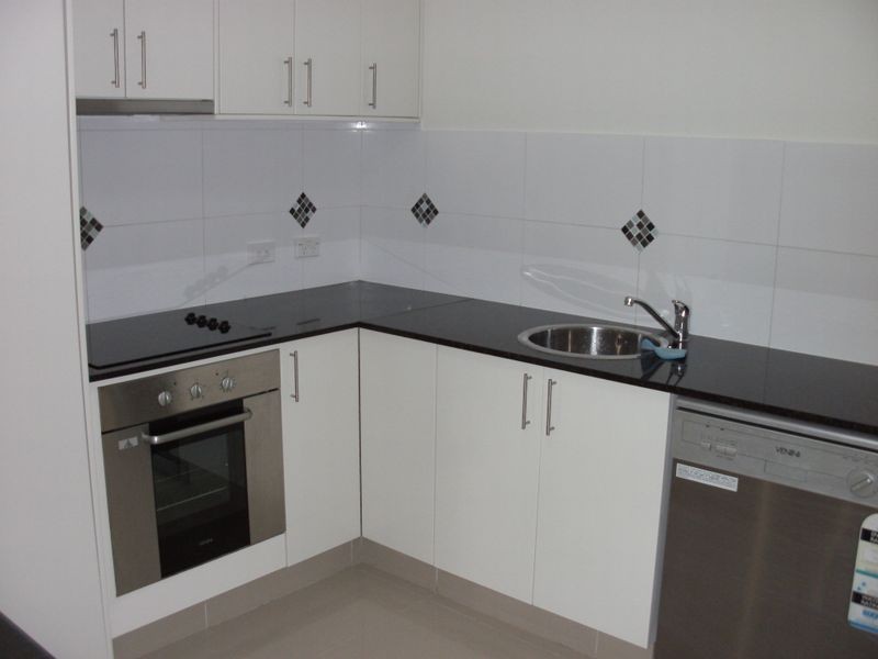 4/38 Worendo Street, Southport QLD 4215