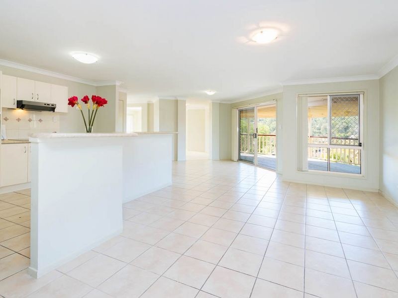 8 Buddy Holly Close, Parkwood QLD 4214