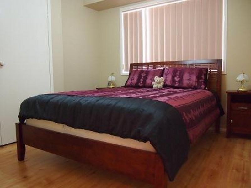 52 Allied Drive, Arundel QLD 4214