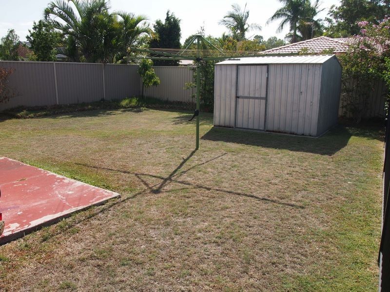 52 Allied Drive, Arundel QLD 4214