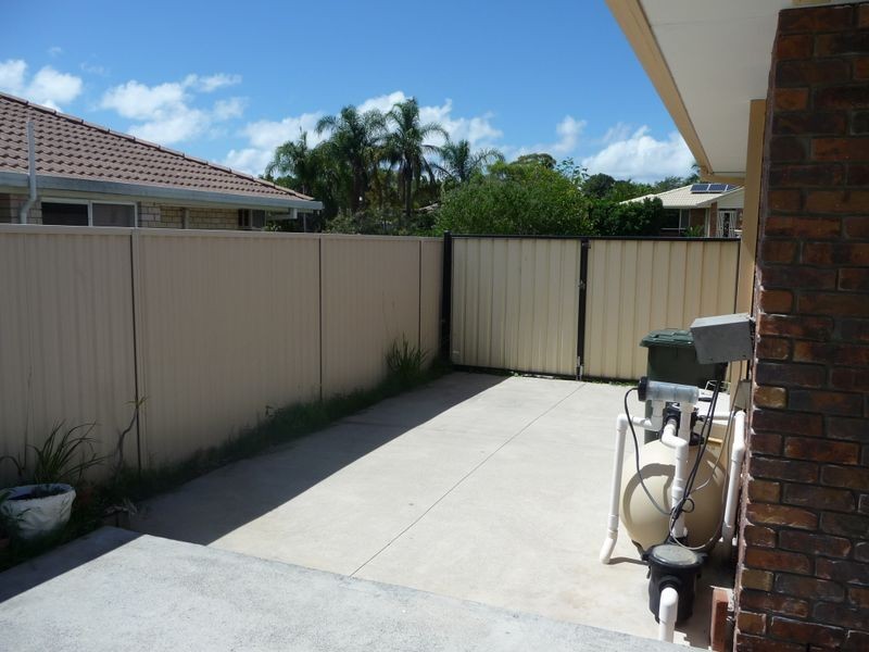 52 Allied Drive, Arundel QLD 4214