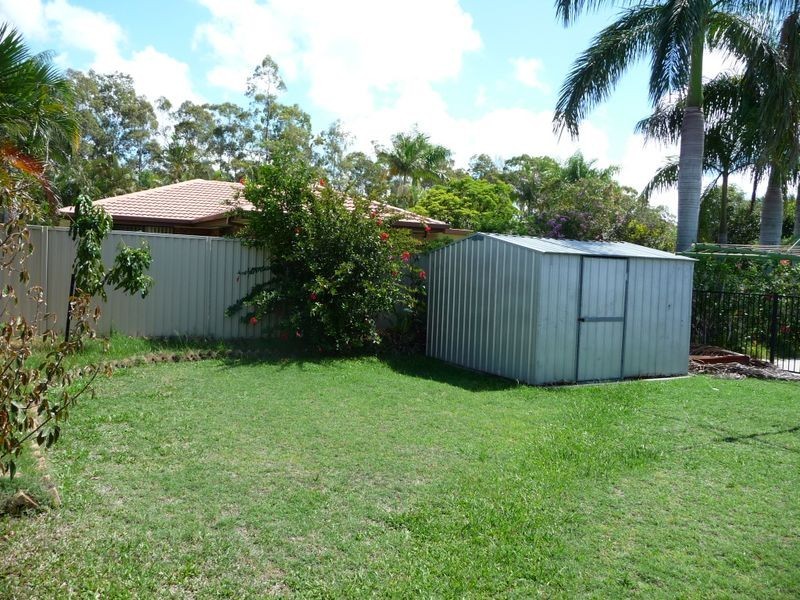 52 Allied Drive, Arundel QLD 4214
