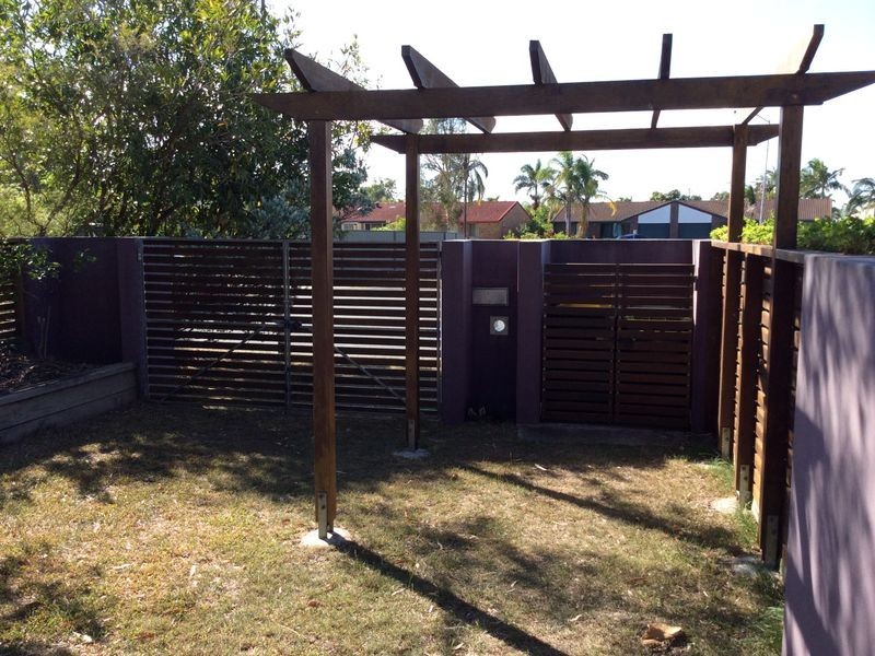 1/108 Kangaroo Avenue, Coombabah QLD 4216