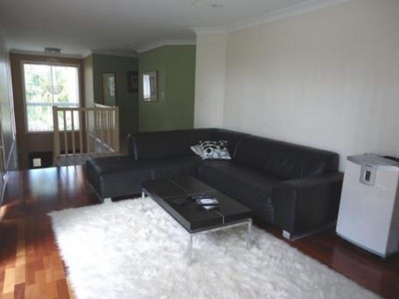11 Thyme Court, Runaway Bay QLD 4216
